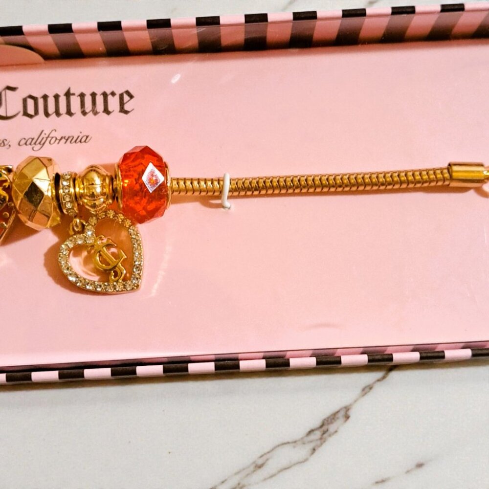 Juicy Couture Gold Red Tone Cherry & Strawberry Charm Bracelet NWT - Picture 5 of 7